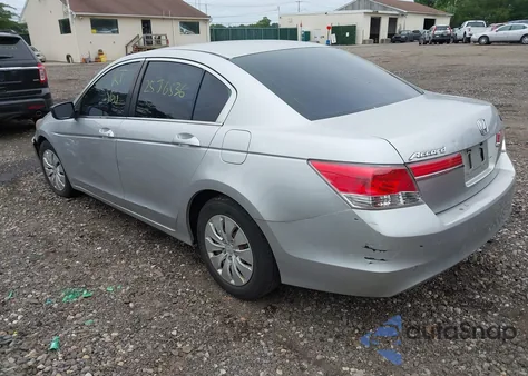 2011 Honda Accord 2.4 Lx z USA, uszkodzony, nr VIN 1HGCP2F34BA008879